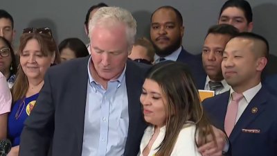 Van Hollen gives briefing on Abrego Garcia: The News4 Rundown