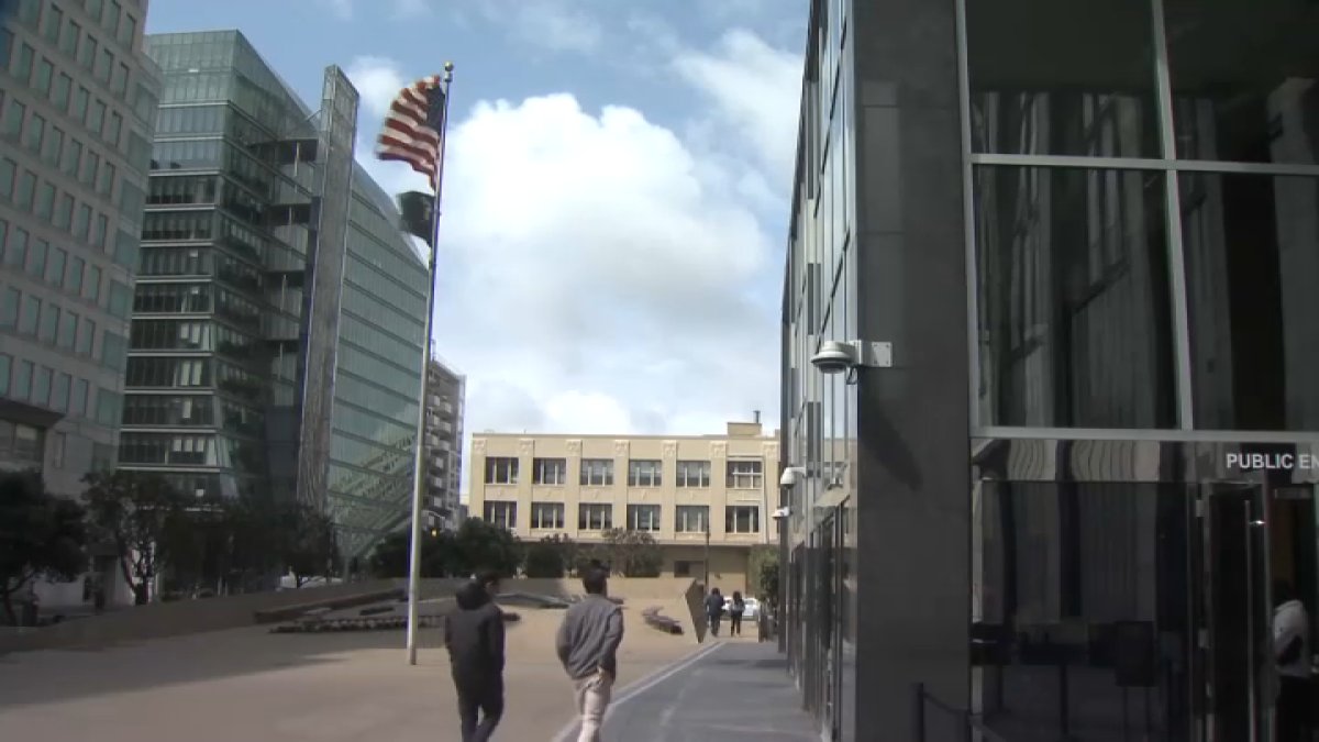 Judge orders Trump administration to restore legal aid to unaccompanied ...