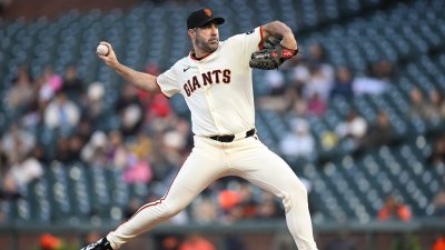 May 1, 2025; San Francisco, California, USA; San Francisco Giants starting pitcher Justin Verlander (35) throws against the Colorado Rockies in the first inning at Oracle Park. Mandatory Credit: Eakin Howard-Imagn Images
