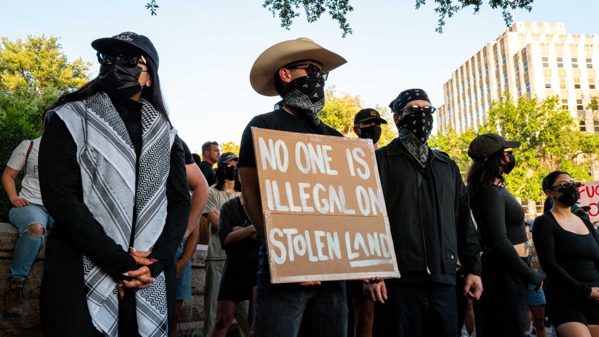 Greg Abbott to deploy National Guard across Texas for protests – NBC ...