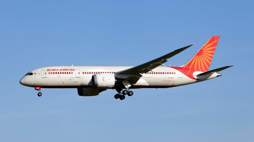 An Air India Boeing 787-8 Dreamliner landing at Copenhagen Kastrup airport. The Air India Boeing 787-8 aircraft seats 256 passengers in a two-class configuration and is used on long-haul routes.
This aircraft have 18 seats in Business Class and 238 Economy.
