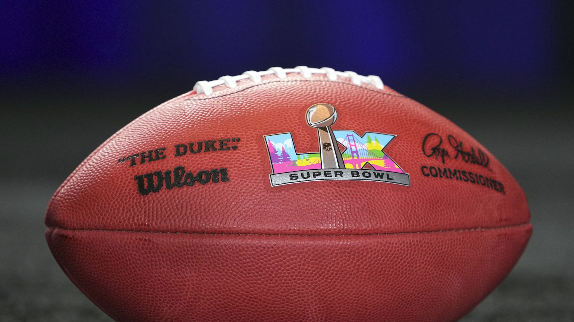 NFL ボール Super Bowl LX Coming to Levi's® Stadium in 2026