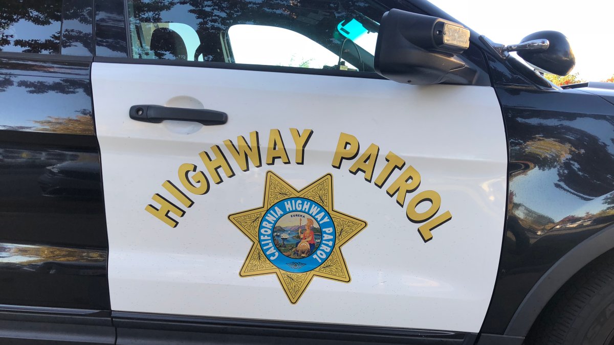 Driver killed in solo-vehicle crash on northbound Hwy. 101 in South Bay