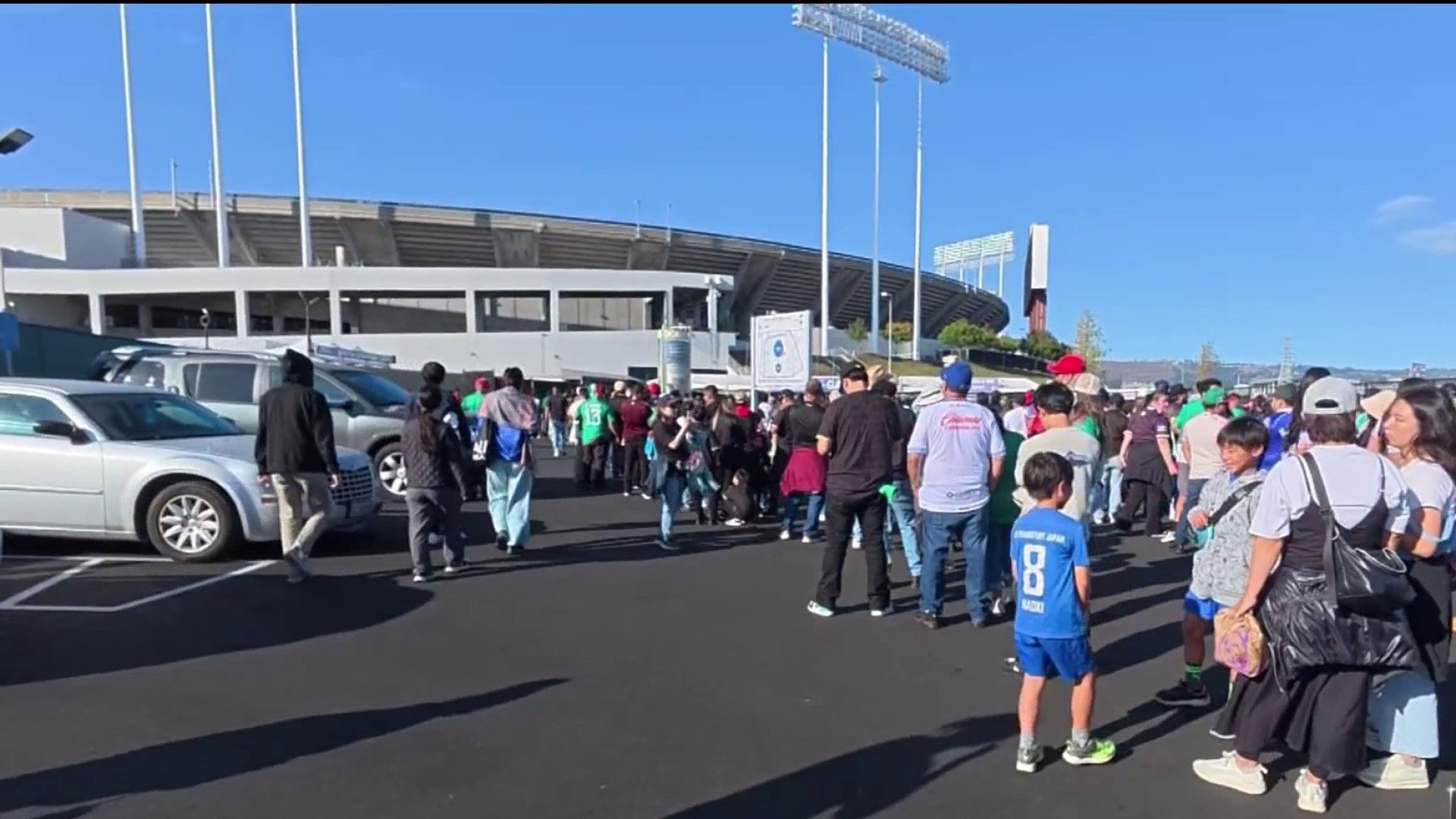 Mexico-Japan soccer match brings a full crowd to Oakland's