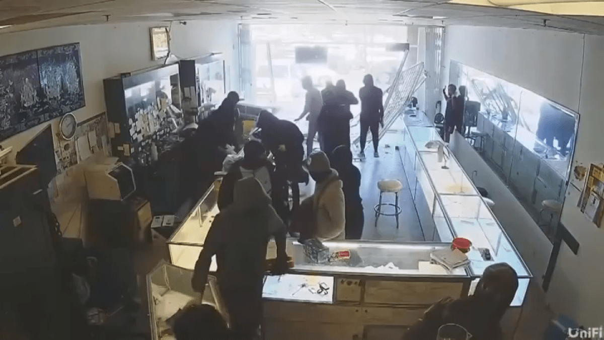 Business owners seek solutions following brazen smash-and-grab heist in San Jose