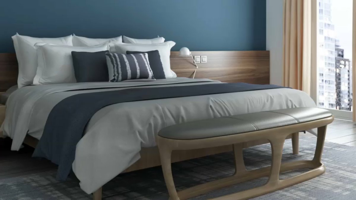 Last-minute travel deals are real, and 33% of travelers are patiently waiting