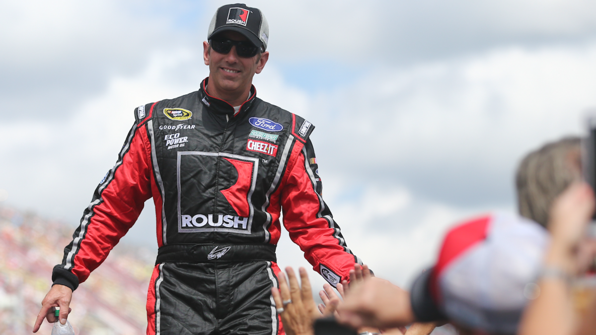 Former NASCAR driver Greg Biffle, family among seven people killed in plane  crash