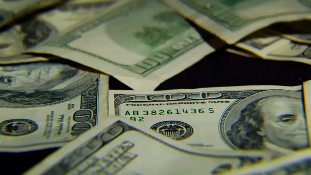 Buyer beware: How to protect yourself from Super Bowl scams