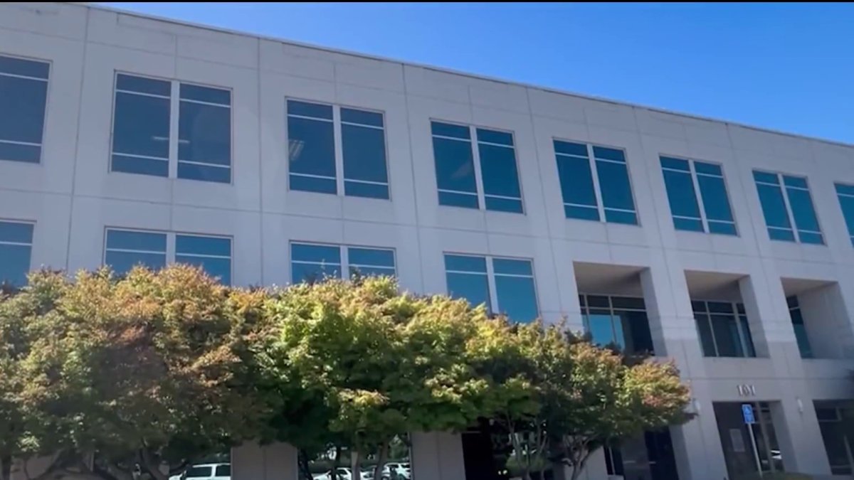 Former employees join egg donors in mounting nonpayment legal complaints against fertility doctor