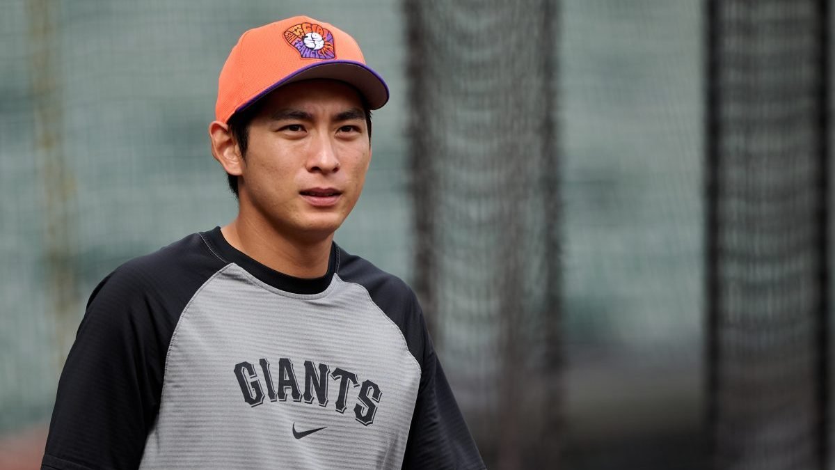 Jung Hoo Lee reveals favorite part of giving Giants coaches, players, executives tour in South Korea