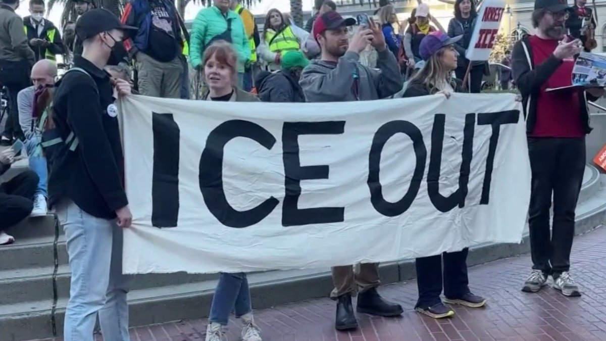 Protest in San Francisco after federal agent fatally shoots man in Minneapolis