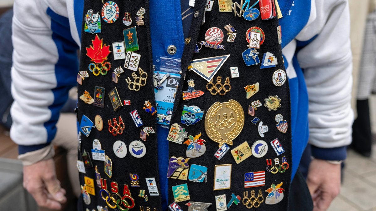 Olympic pin mania has collectors running for exclusive items – NBC Bay Area