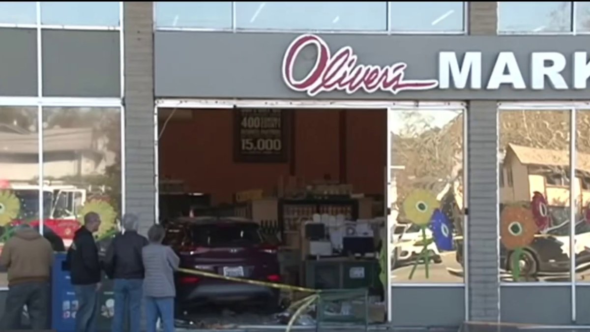 7 people injured after car crashes into Santa Rosa grocery store – NBC ...
