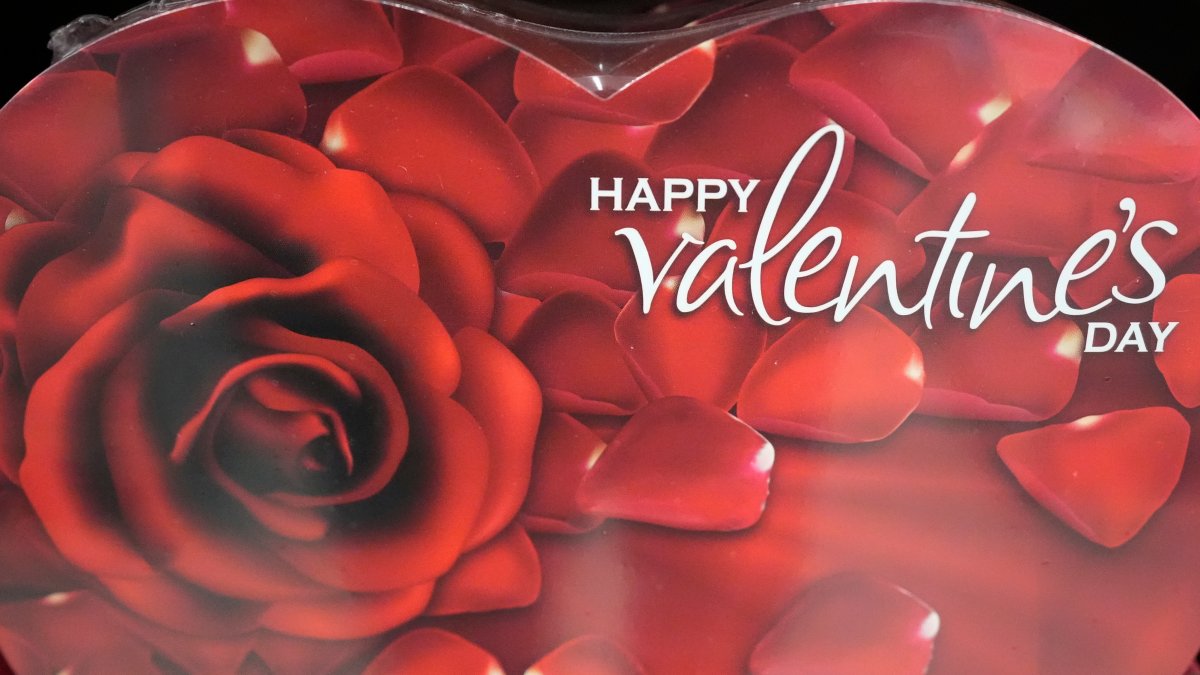 Falling cocoa prices won't necessarily mean cheaper Valentine's Day chocolates