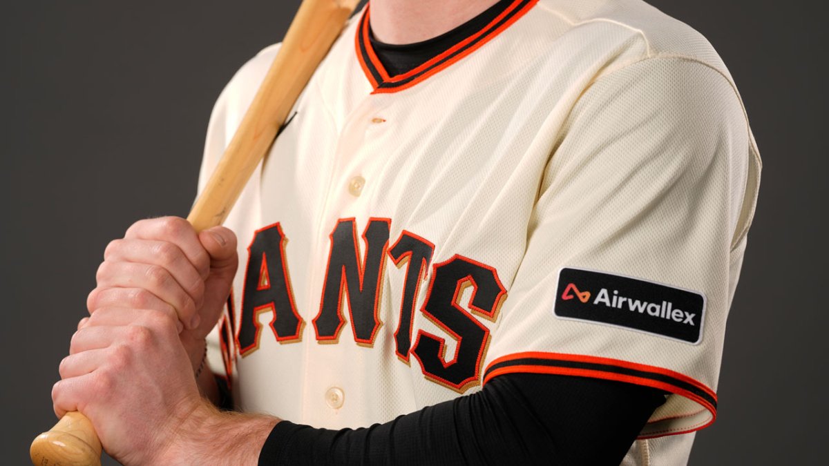 Giants announce new multi-year jersey patch partnership with Airwallex