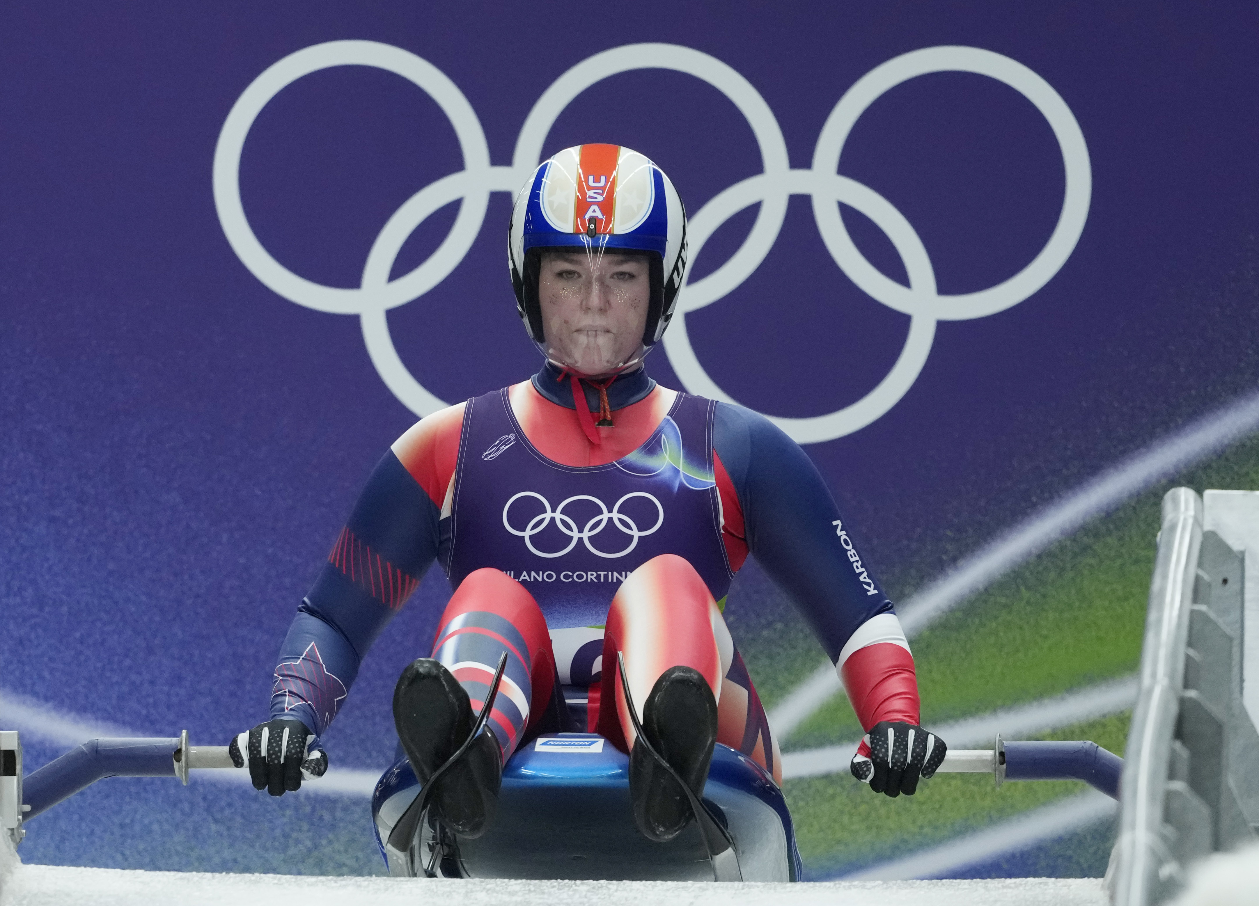 Highlights: Sacramento-born Ashley Farquharson slides into fifth midday through women's luge