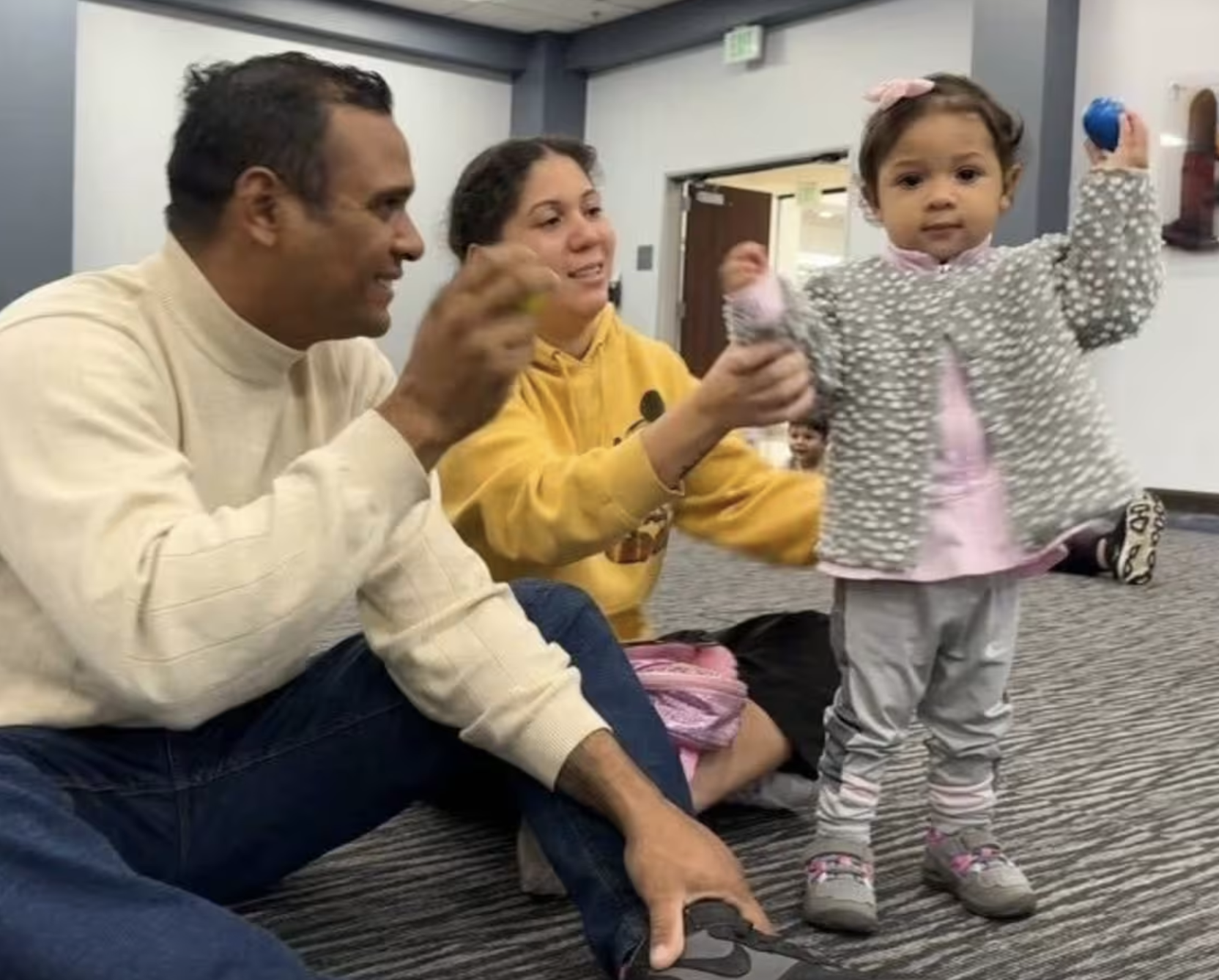 911 calls from ICE detention center reveal brutal condition for kids ...