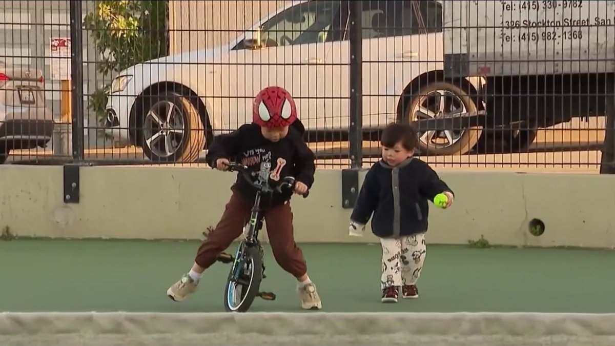 San Francisco boys with rare bone marrow disease searching for donor