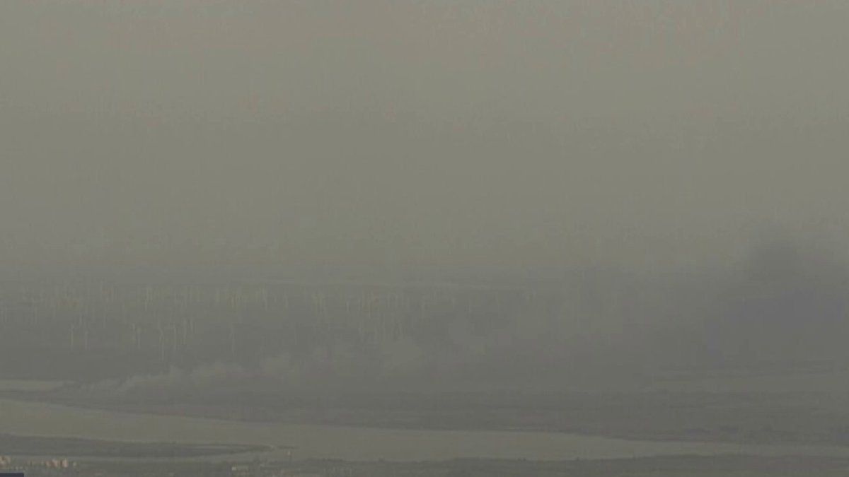 Air quality advisory in effect due to fire in the East Bay