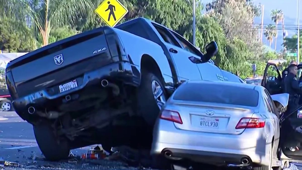 Person dies after multi-vehicle crash in San Jose – NBC Bay Area