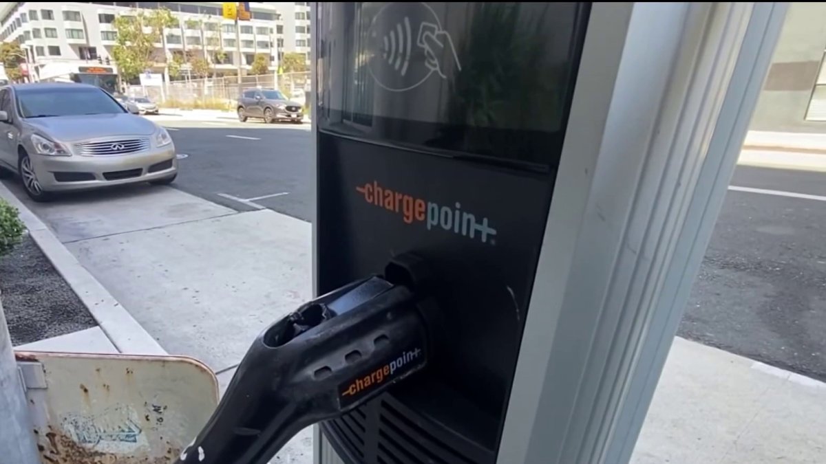 San Francisco leaders push for more curbside EV charging stations