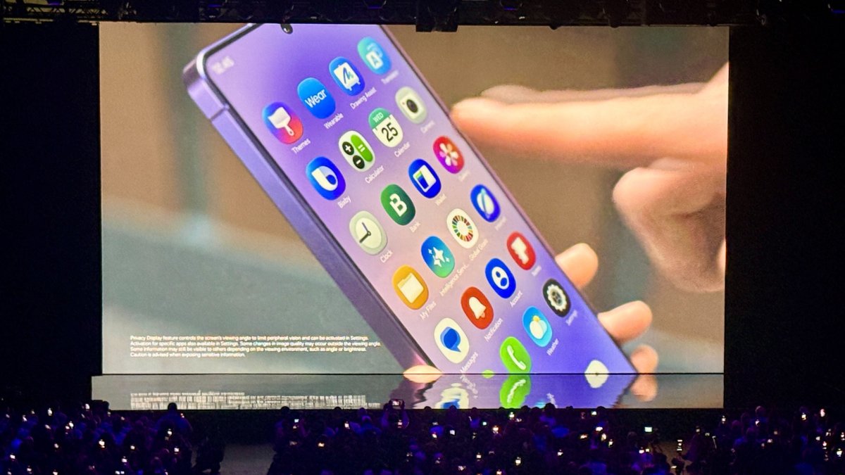 Samsung discontinuing its texting app, tells users to switch to Google Messages