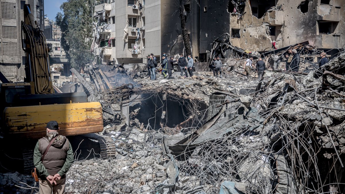 Live updates: Trump casts doubt on ceasefire as Israel pound Beirut