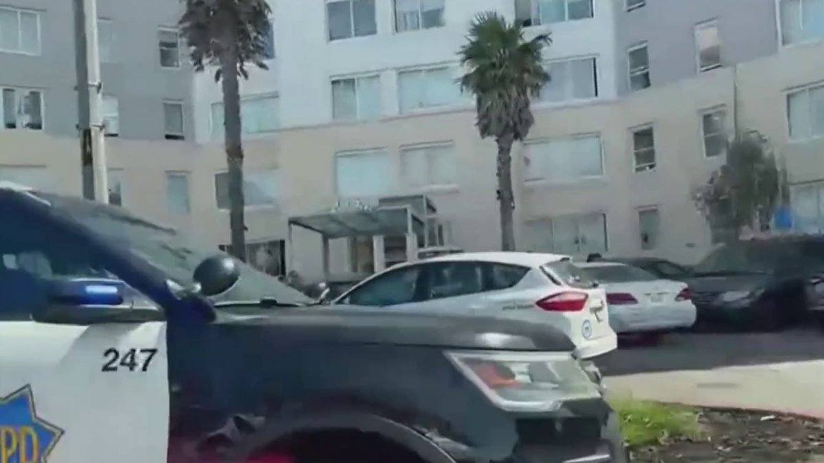 Police search for suspect involved in San Francisco shooting