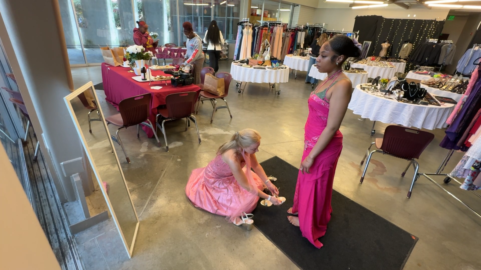 “Hope doesn’t come with a price tag”: School staff member makes prom ...