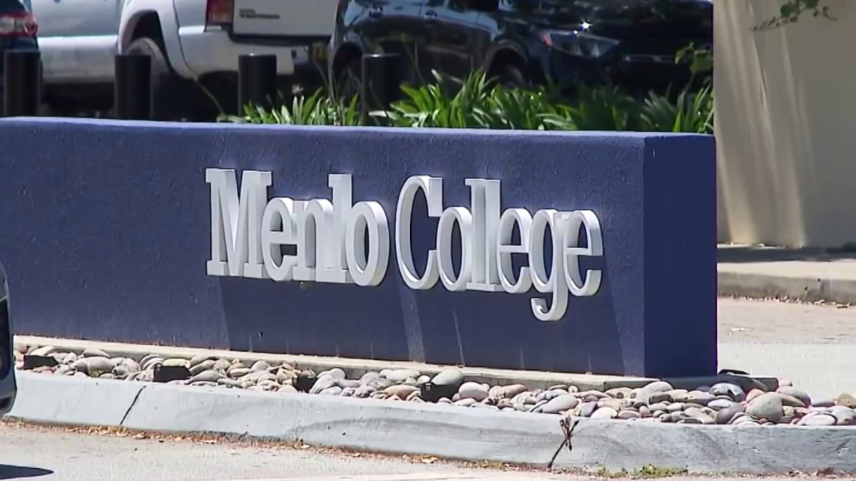 Menlo College students frustrated over response to alleged racist commentary