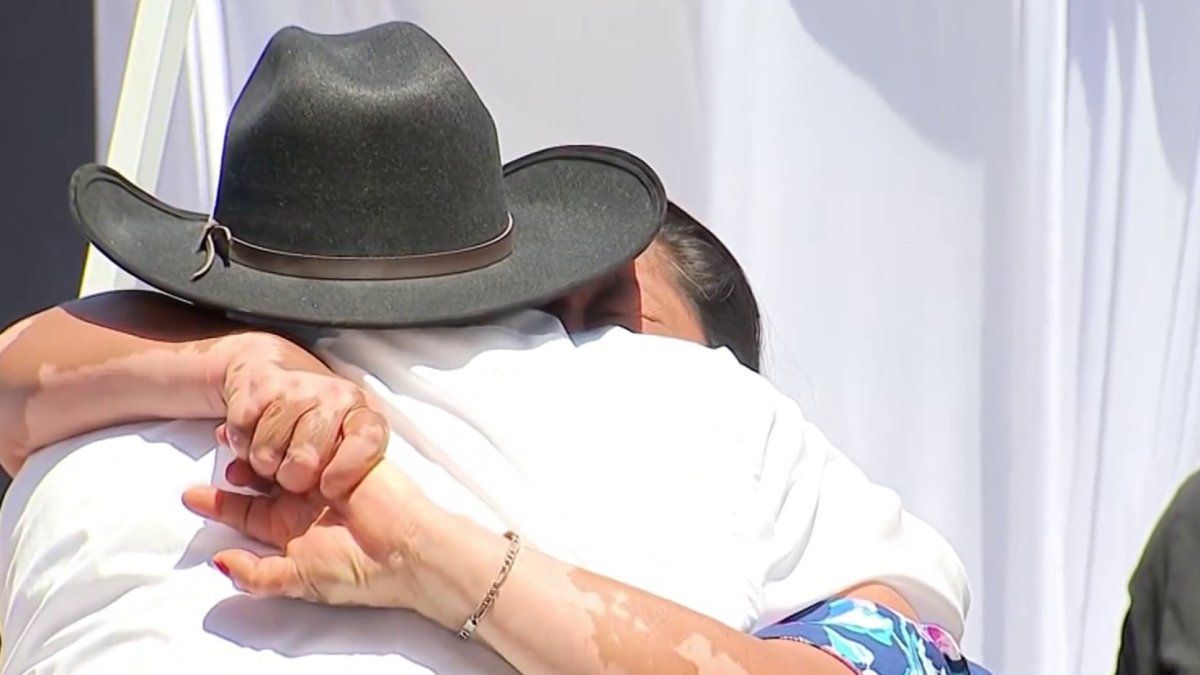 Mexican families reunite in San Jose after being separated for years