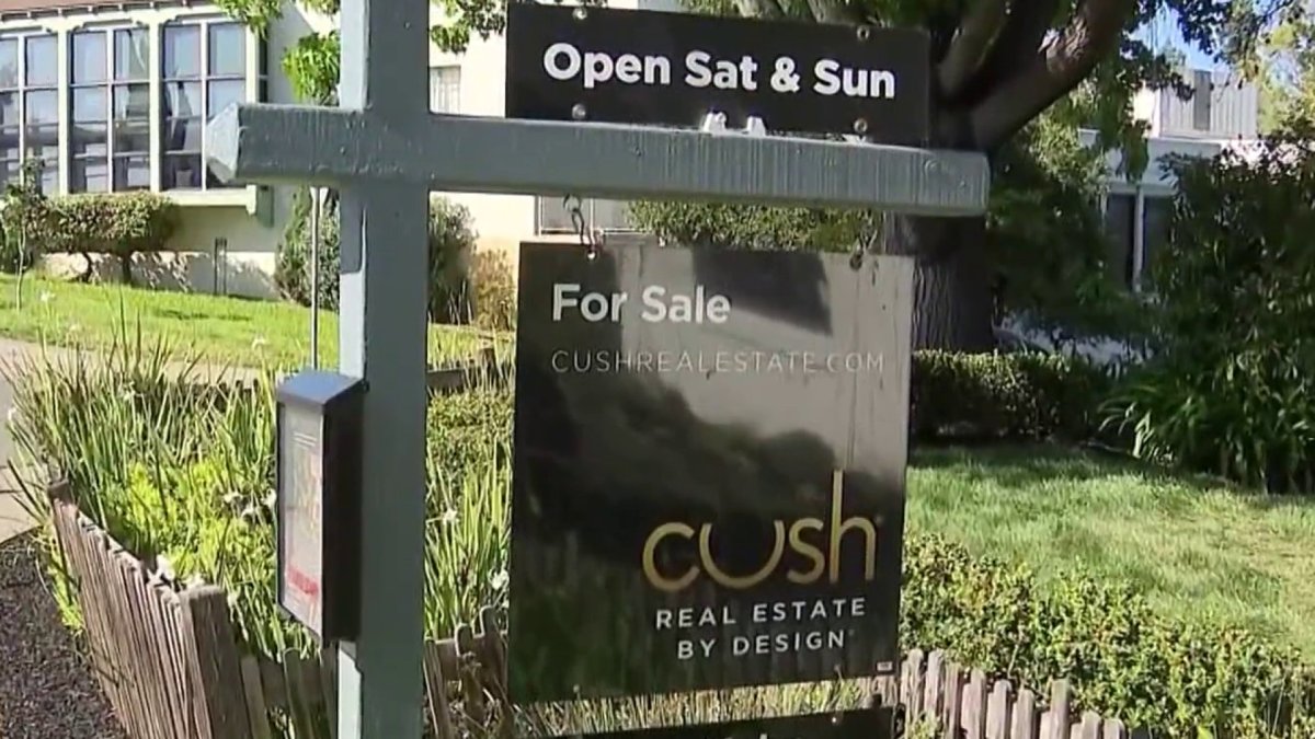 Oakland average home values trending down, according to Zillow report