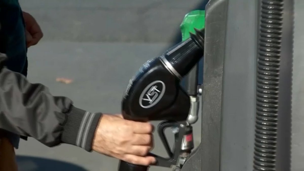 Bay Area gas prices dip slightly but still remain high