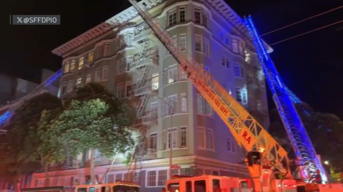 Crews battle 2-alarm fire at San Francisco apartment building