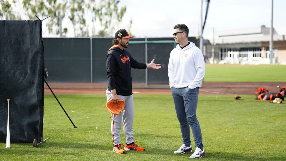 Buster Posey shares honest Tony Vitello assessment 50 games into his first season as Giants manager