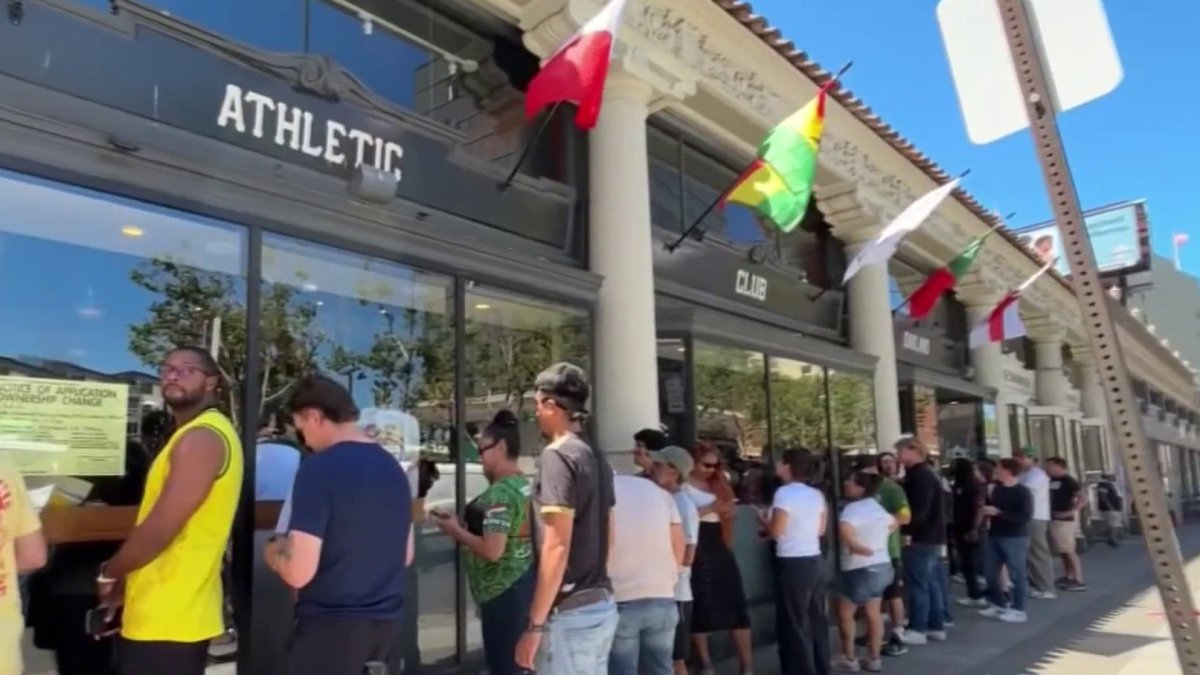 Oakland beloved sports bar reopens just in time for the World Cup