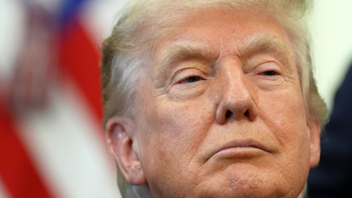 Trump says U.S. military strike killed leader of Tren de Aragua gang with help from Venezuela