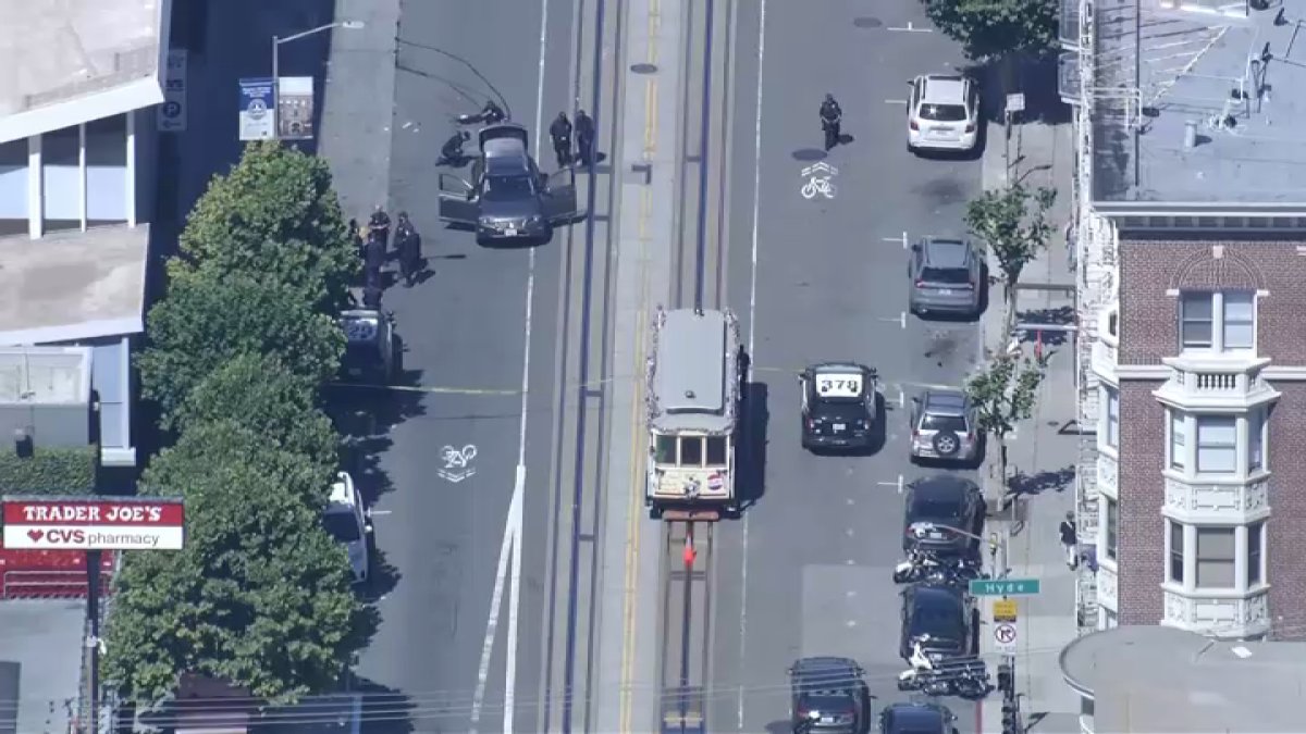 Suspect dies, cops hurt after being hit by driver during foot chase in San Francisco