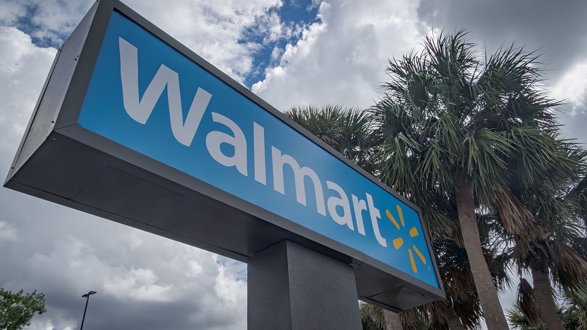 Florida Walmart worker charged with stealing customer's winning lotto ticket