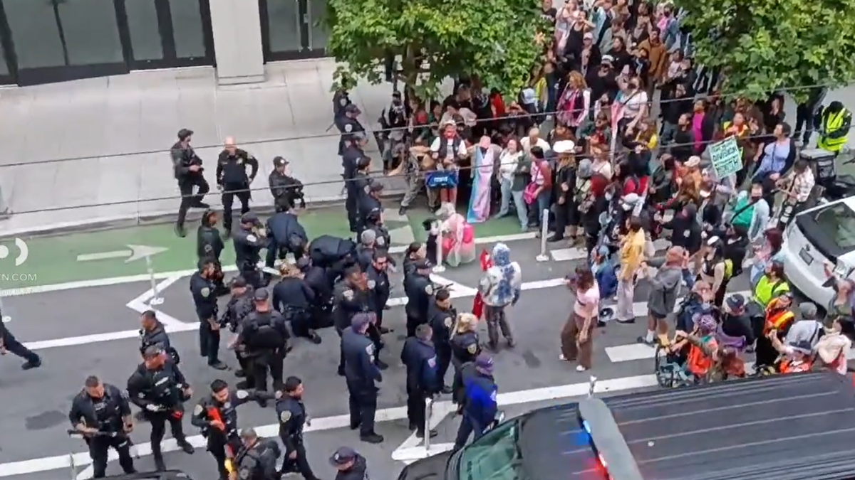 5 arrested after vandalism during Trans March in San Francisco