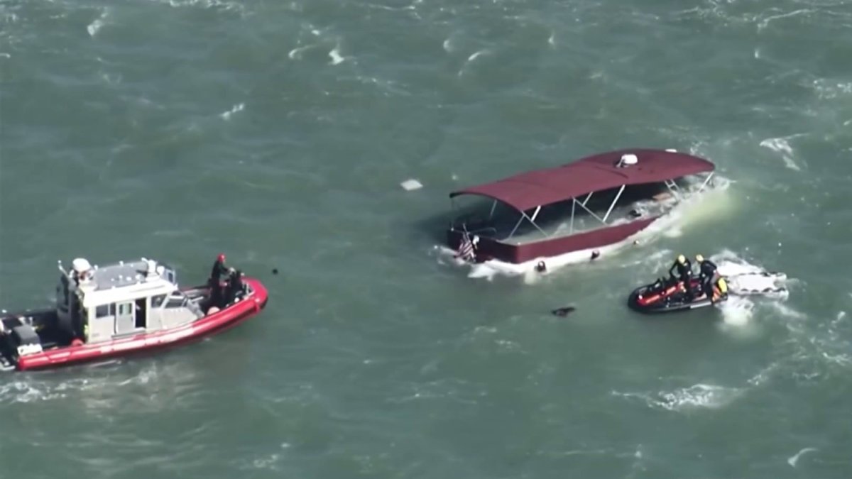 1 dead, 3 missing after 50-foot cabin cruiser capsizes near Alcatraz