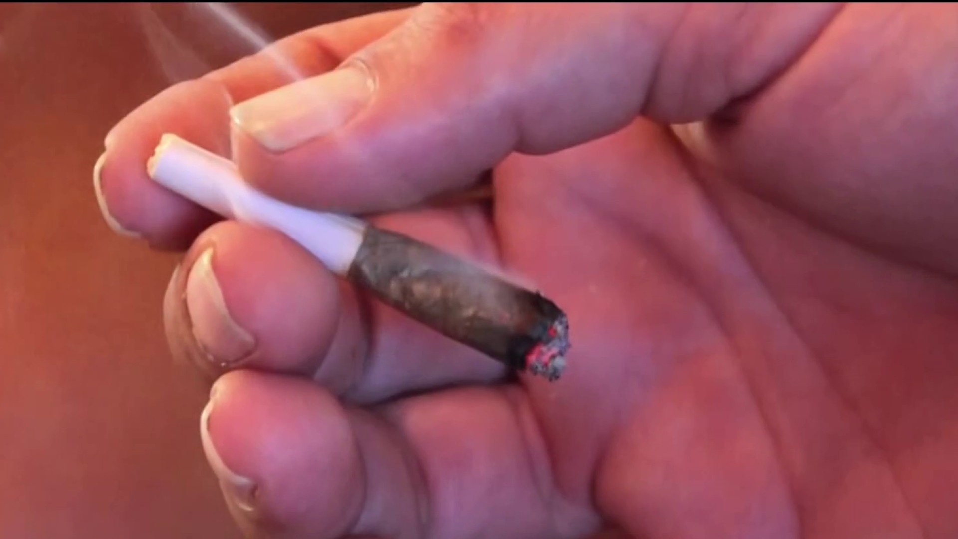 nbcbayarea.com - Thomas Hughes | Bay City News - San Francisco supervisors approve plans of cannabis cafes