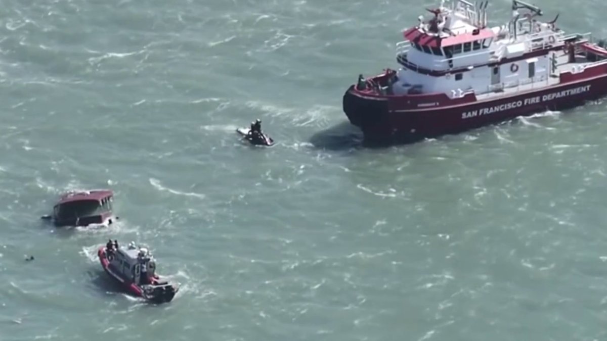 ‘It's what we do': Nearby captains rush to help sinking boat in San Francisco Bay