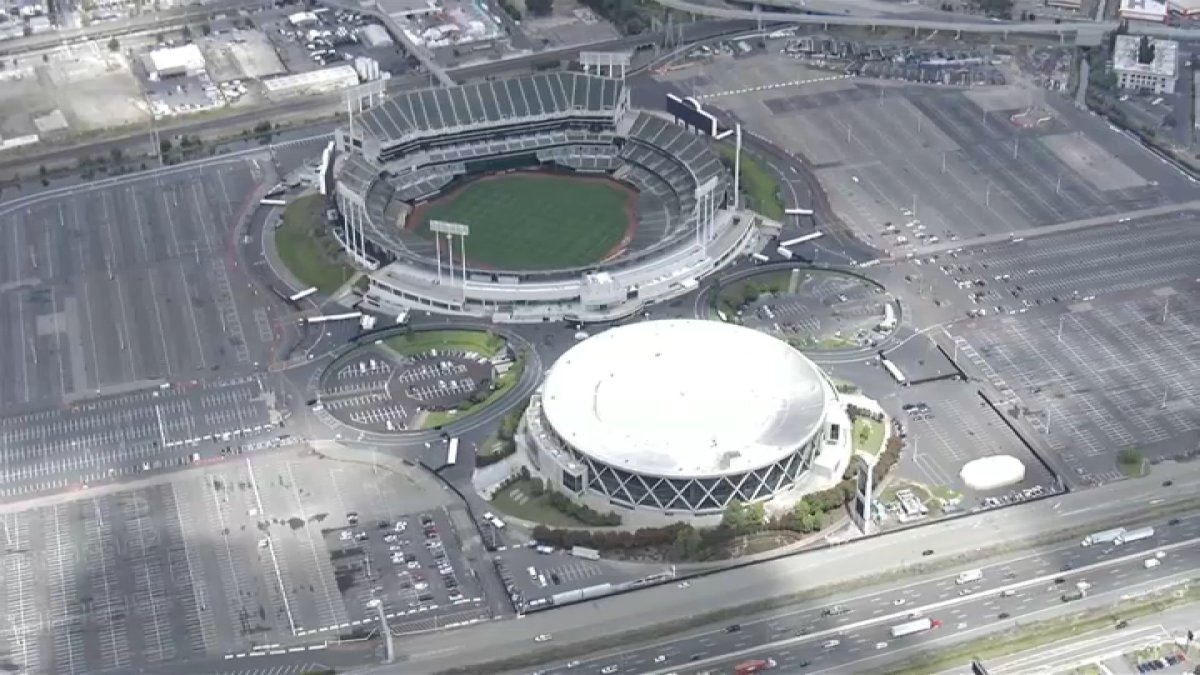 Oakland City Council to review Coliseum sale update