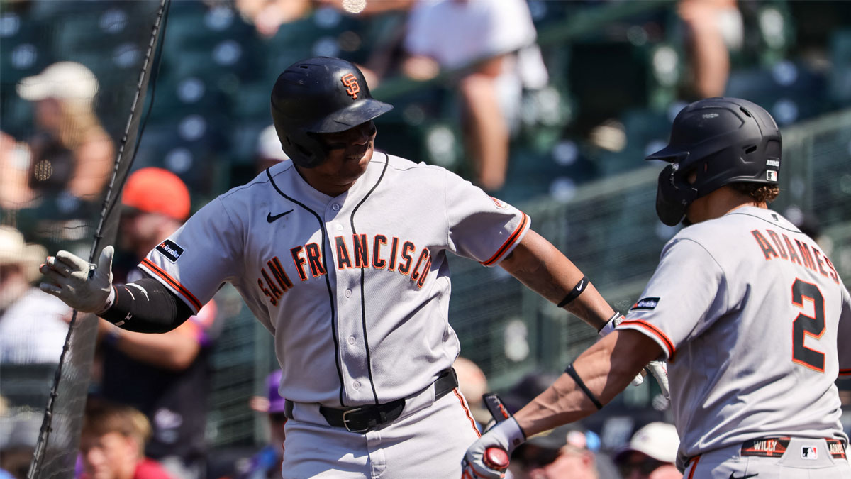 Giants' four homers wasted as bullpen implodes late yet again vs. Rockies