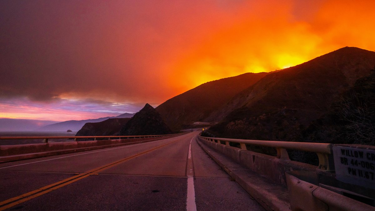 2 wildfires burn along California's scenic Big Sur coast