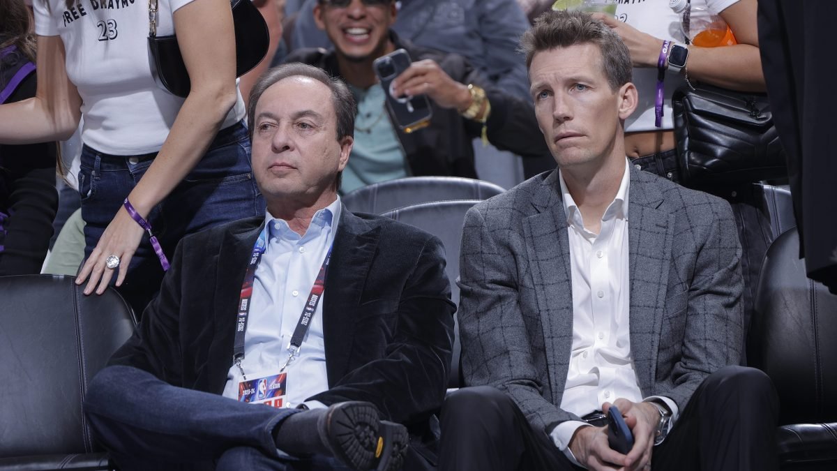 How Warriors GM Mike Dunleavy warned Dub Nation about the team's quietly disappointing NBA offseason