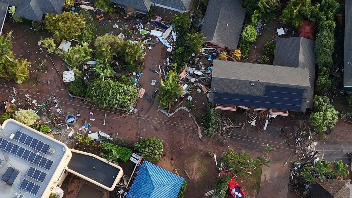 Hurricane Lowell leaves extensive damage across Kauai