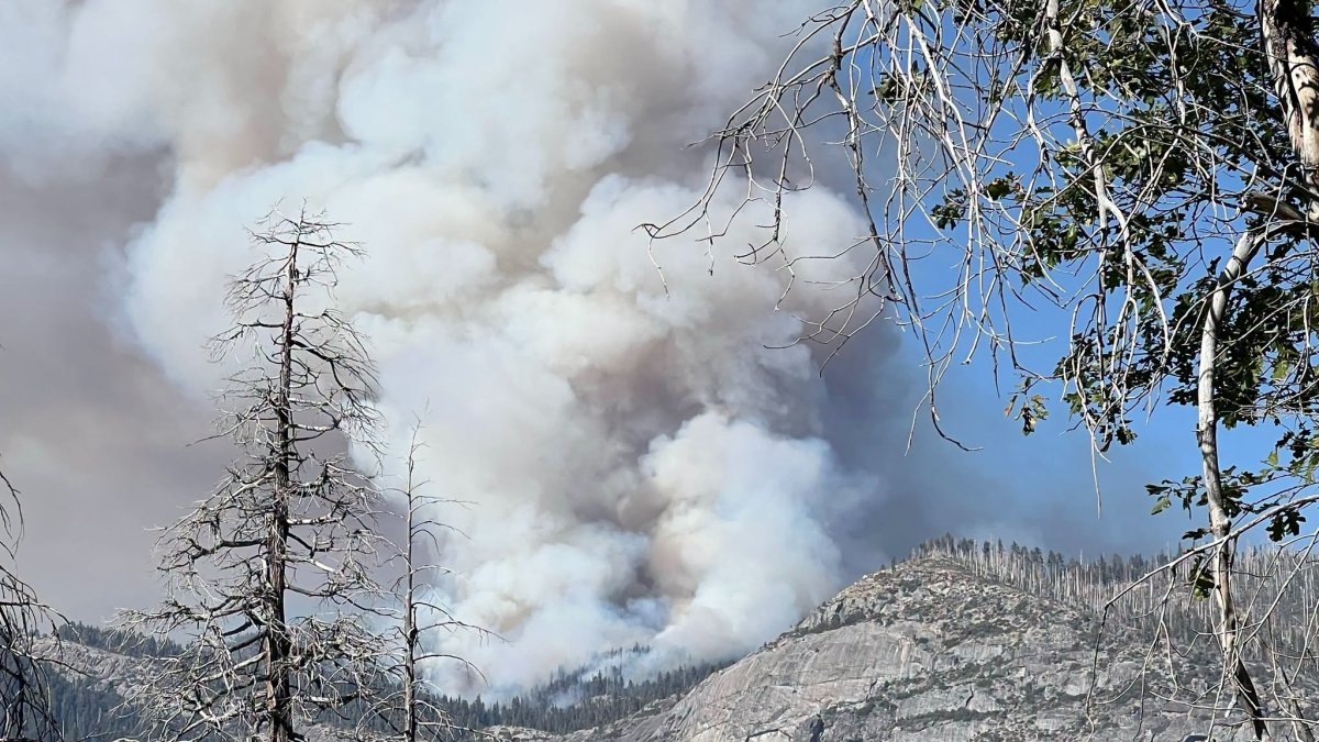 Dome Fire burns more than 1,000 acres near Yosemite