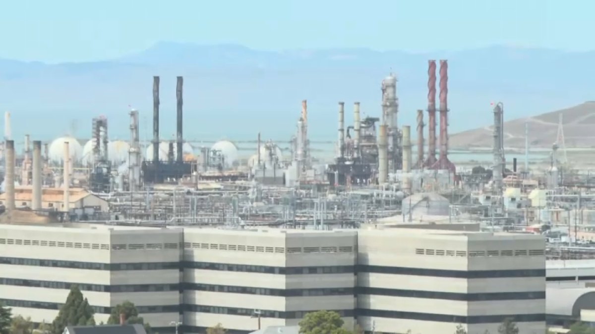 Air district to detail Chevron Richmond Refinery health risk assessment